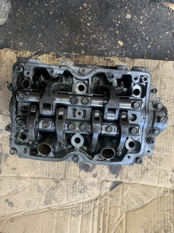 Головка блока цилиндров (ГБЦ), левая 11063AB050 SUBARU