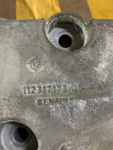 RENAULT 112317173R Кронштейн подушки (опоры) двигателя правой в наличии Львов