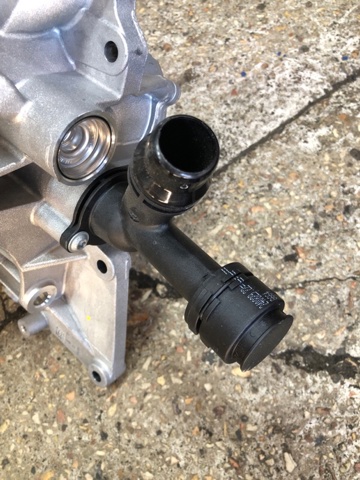 11519453667 BMW Помпа водяная (насос) охлаждения, в сборе с корпусом купить в Чернигов