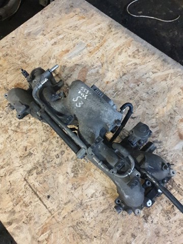 Впускной коллектор 14001AC090 SUBARU