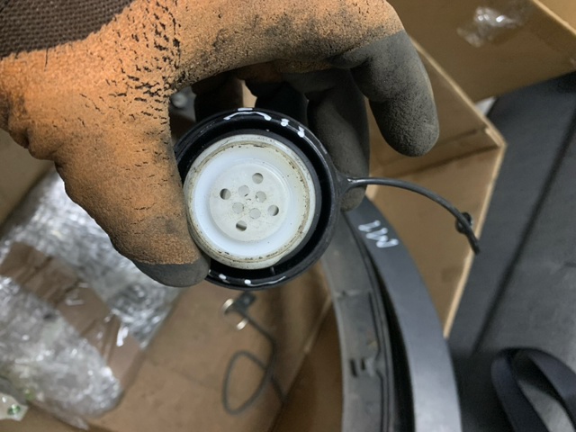 NISSAN 172514EA0A Крышка бензобака в наличии Львов