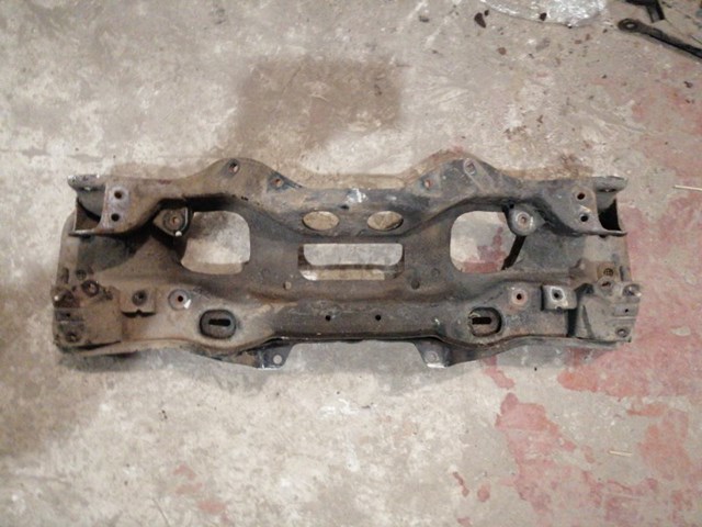 20101AG050 SUBARU Подрамник передний купить в Кривой Рог