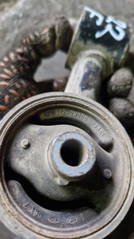 219702W000 HYUNDAI Передняя опора двигателя купить в Днепр