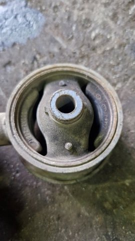 HYUNDAI 219702W000 Подушка (опора) двигателя передняя в наличии Ирпень