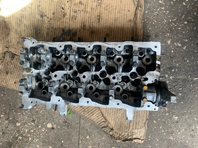 Головка блока цилиндров (ГБЦ) 221002A260 HYUNDAI