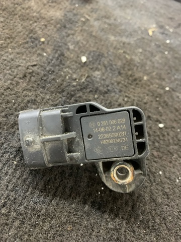 Датчик давления воздуха 223650002R NISSAN