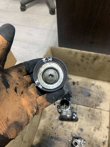 252872A600 HYUNDAI Паразитный ролик купить в Одесса