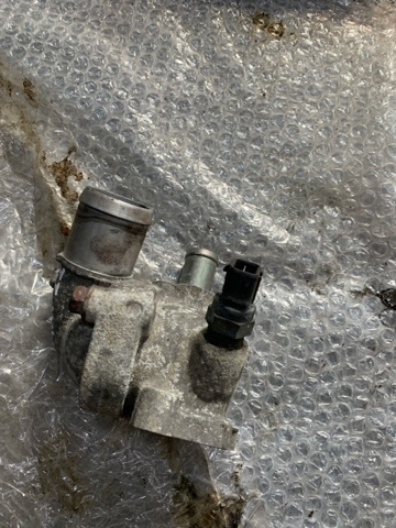 Термостат отключающий клапан Киа Соул I