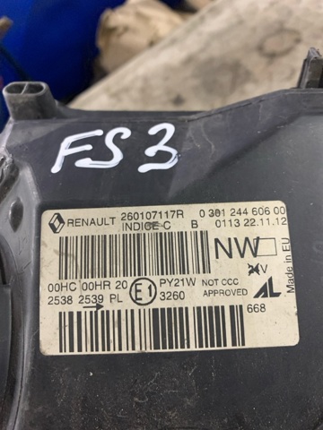 260106128R RENAULT Фара правая купить в Ужгород