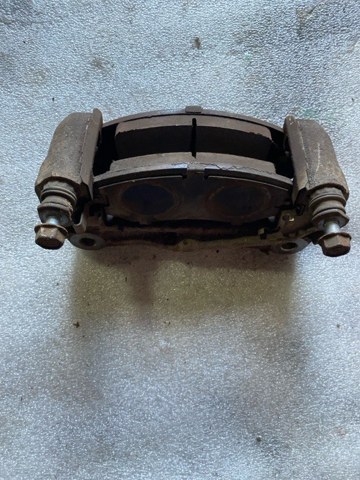 26225AG110 SUBARU Скоба тормозного суппорта переднего купить в Черкассы