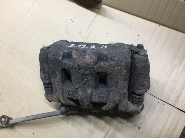 Суппорт тормозной, передний, правый 26292AG041 SUBARU