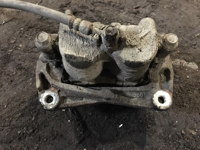 26292FE001 SUBARU Суппорт тормозной передний правый купить в Черкассы
