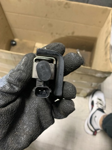 HYUNDAI 283242B000 Клапан соленоид регулирования заслонки EGR в наличии Днепр
