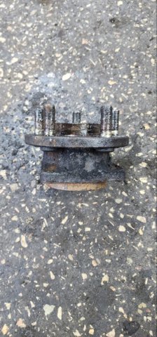 SUBARU 28373AG000 Ступица передняя в наличии Черкассы