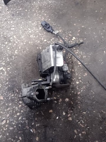 HYUNDAI 284102F700 Клапан ЕГР в наличии Тернополь