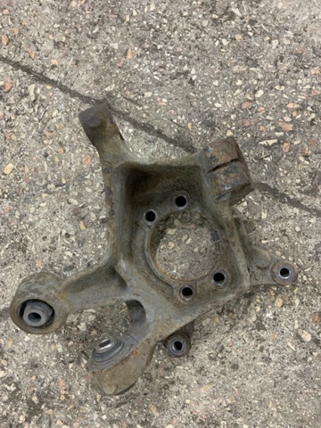 Цапфа правая 28411SG000 SUBARU