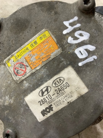 HYUNDAI 288102A650 Насос вакуумный в наличии Львов