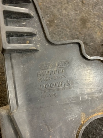 HYUNDAI 291342P400 Правый дефлектор радиатора в наличии Запорожье