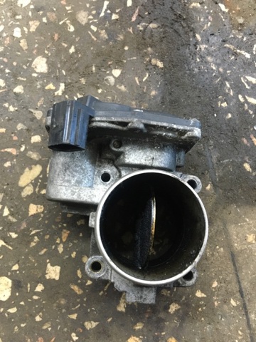 Дроссельная заслонка 351002F000 HYUNDAI