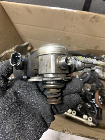 HYUNDAI 353202B140 ТНВД в наличии Черновцы