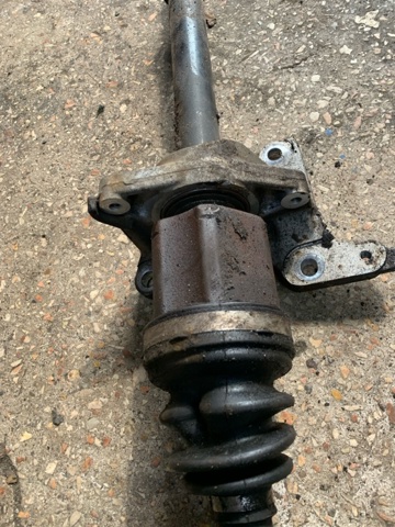 39100BV80B NISSAN Полуось (привод) передняя правая купить в Ужгород
