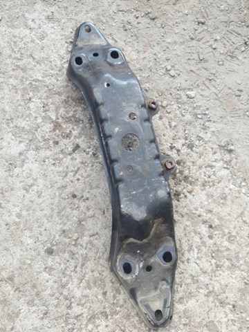 Крепление кпп 41011XA00A SUBARU