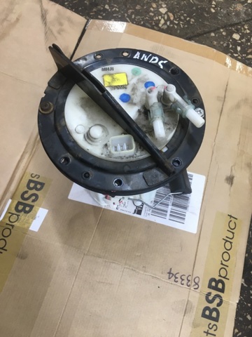 Насос погружной в баке 42021XA01A SUBARU