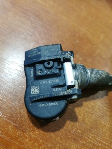 SUZUKI 4313061M00 Датчик давления воздуха в шинах в наличии Каменское