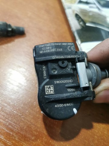 SUZUKI 4313061M00 Датчик давления в шинах в наличии Запорожье