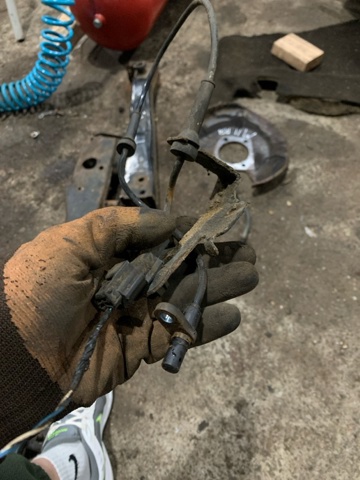 Датчик ABS задний 479004EA0A NISSAN