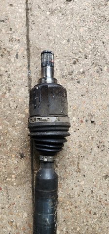 Полуось передняя, правая 49501D7180 HYUNDAI