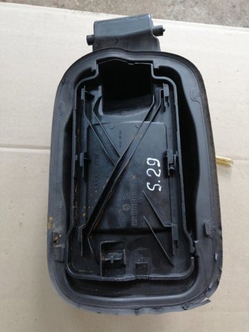 Заливная горловина бензобака 4G0809906C VAG