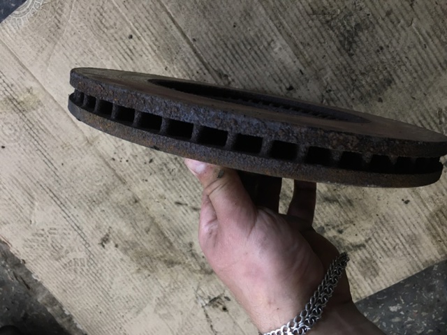 HYUNDAI 517122Y000 Передние тормозные диски в наличии Киев
