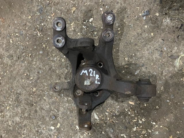 527103U800 HYUNDAI Цапфа задняя левая купить в Ужгород
