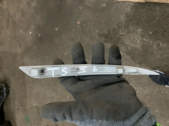 FORD 5318071 Левый отражатель заднего бампера в наличии Хмельницкий