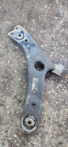 Рычаг передней подвески нижний левый 545002Y002 HYUNDAI