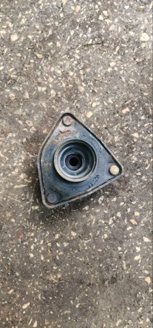 HYUNDAI 546102W000 Опора амортизатора переднего в наличии Украина
