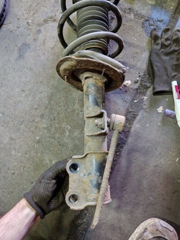 546613U010 HYUNDAI Амортизатор передний правый купить в Одесса