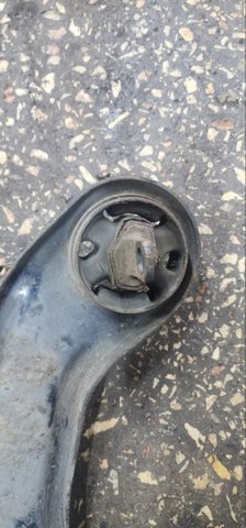 552702W150 Рычаг (тяга) задней подвески продольный нижний левый купить Винница