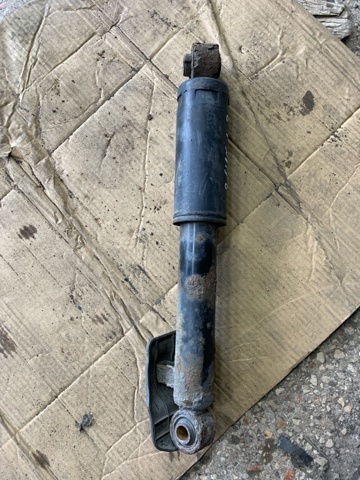 Амортизаторы задние 553102B510 HYUNDAI