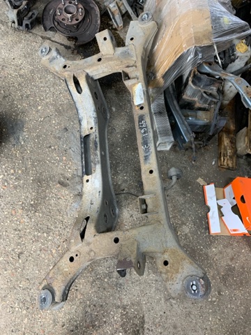 Поперечина задней подвески 55405D7000 HYUNDAI