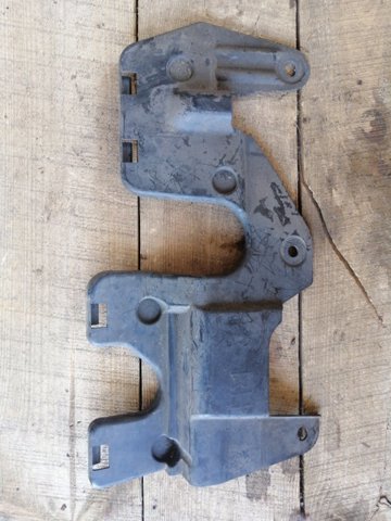 Защита двигателя, правая 56440AG070 SUBARU