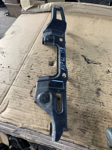 Кронштейн крепления крыла переднего правого, передний 57160SG0009P SUBARU