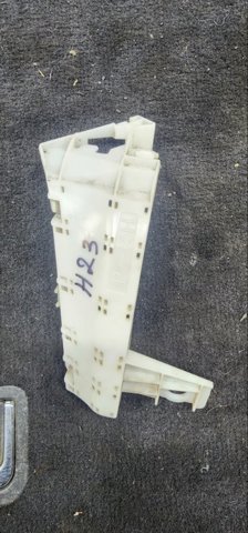 Правое крепление заднего бампера 57707SC060 SUBARU