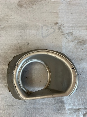Решетка противотуманных фар левая 57731AJ490 SUBARU