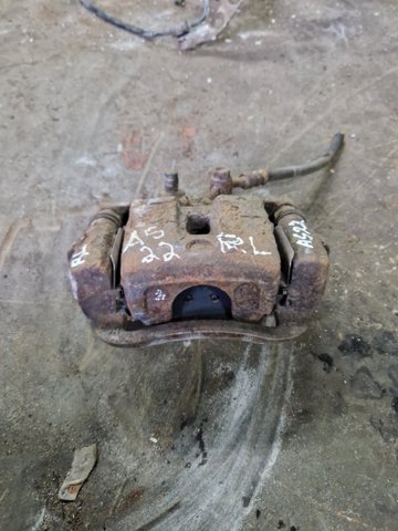 Задний левый суппорт 582102W700 HYUNDAI