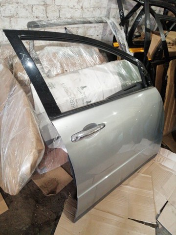 SUBARU 60009XA00B9P Дверь передняя правая в наличии Ровно