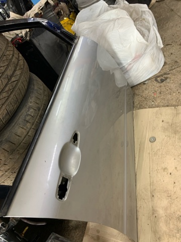 SUBARU 60009XA00B9W Дверь передняя правая в наличии Хмельницкий