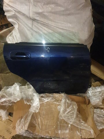 Задняя правая дверь 60409FE000 SUBARU