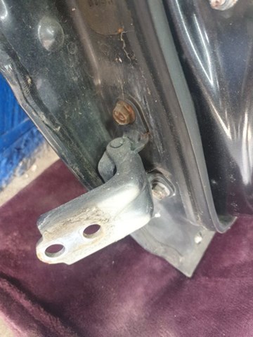 Петля задней правой двери 60470AG0209P SUBARU